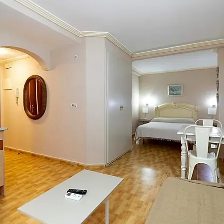 Aparthotel Unique