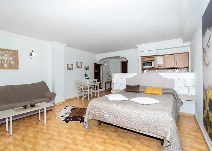 Aparthotel Unique 3*